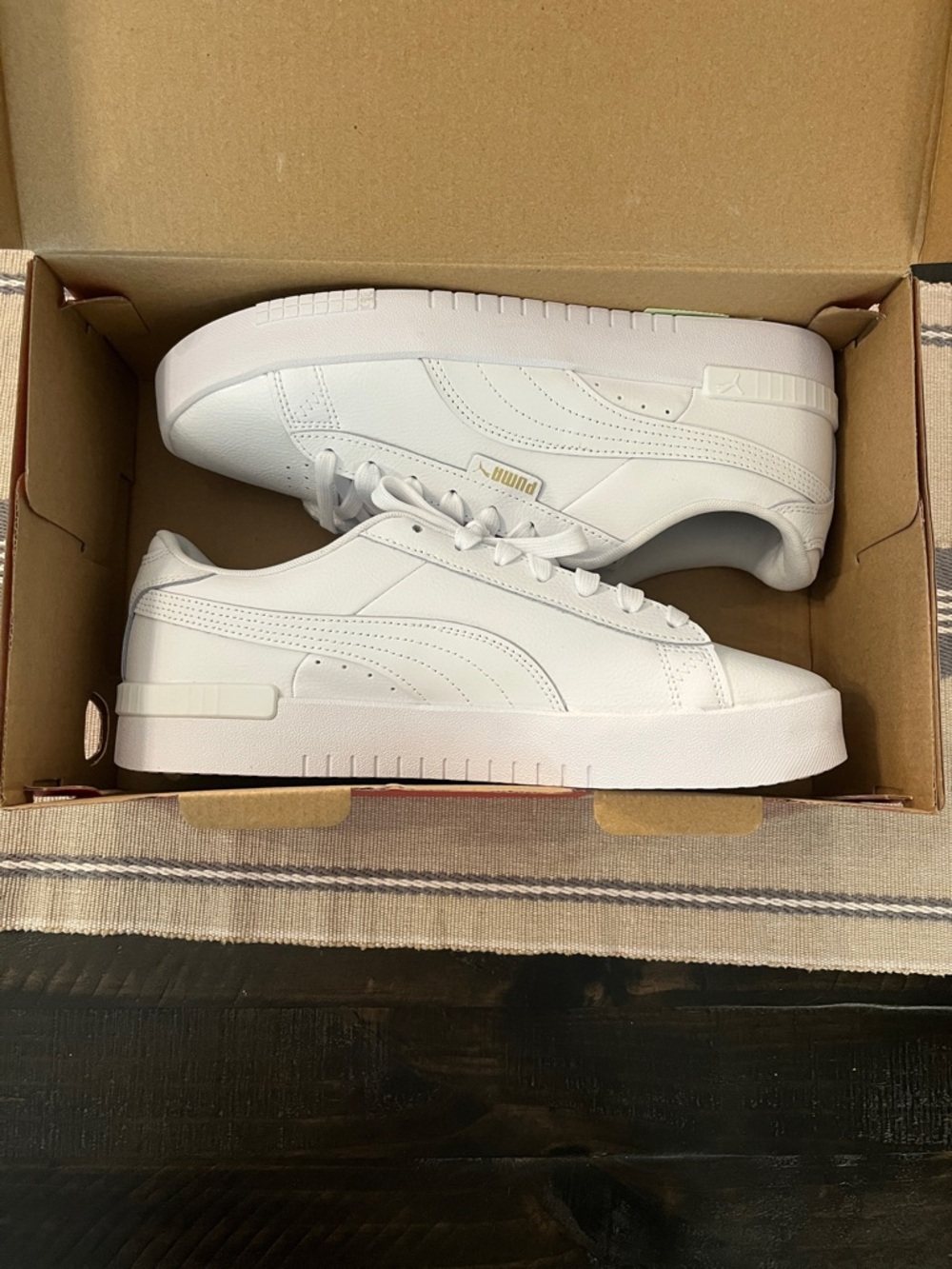 Ladies Court Shoe White